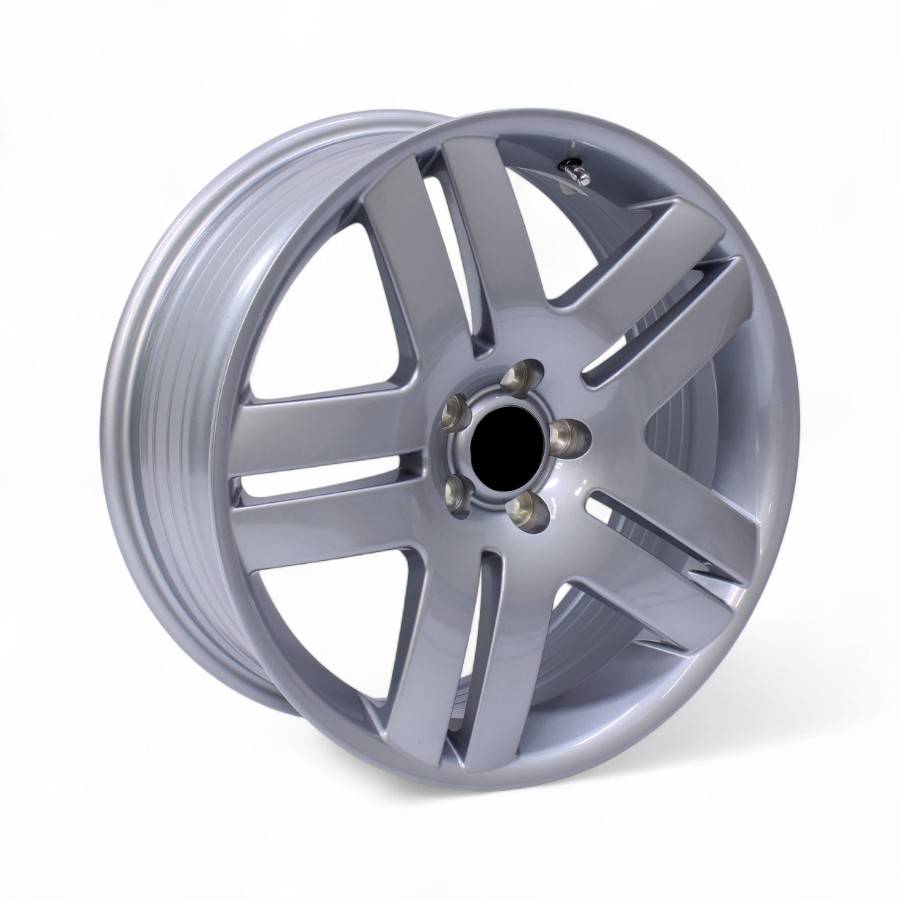 M8587 17" M8587 5/100 Light Grey Alloy Wheels - Image 1