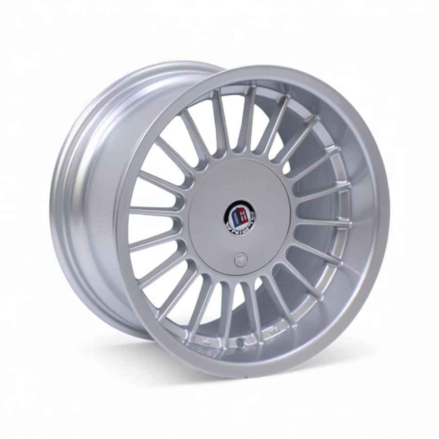 YKW5674 A 15 15" YKW5674-A 4/100 & 5/100 Silver Alloy Wheels - Image 1
