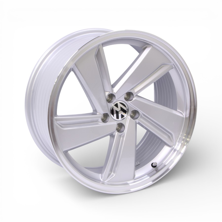 M8601 17" M8601 5/100 Silver Alloy Wheels - Image 1