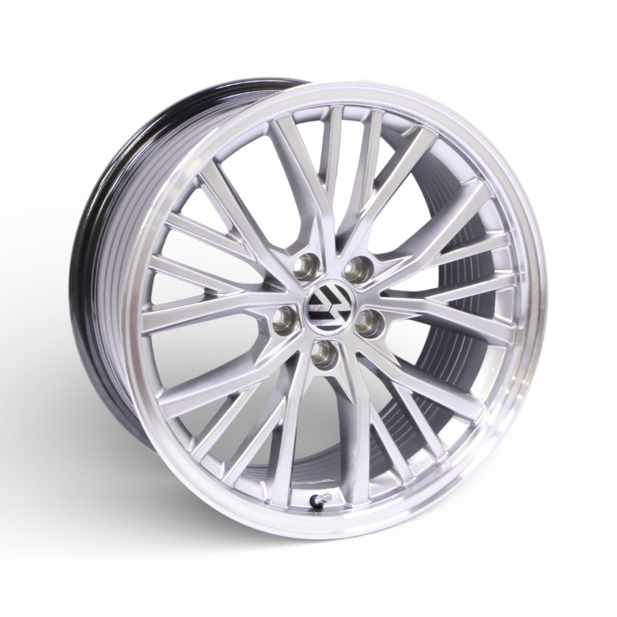 M8613 17" M8613 5/100 Silver Alloy Wheels - Image 1