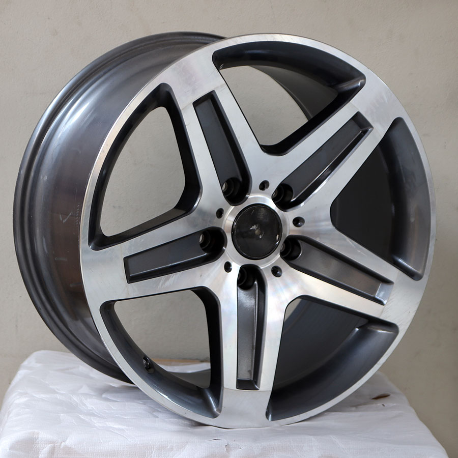 USED-WHEEL-005 19" 5/112 9.5j Gunmetal & Machine Silver Alloy Wheel (single) - Image 1