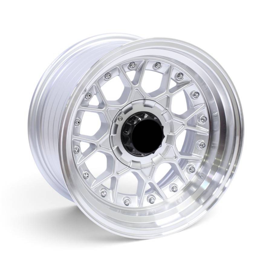 M8946 15" M8946 4x100 & 4x114 Silver Polish Alloy Wheels - Image 1
