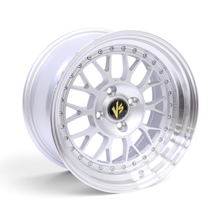 YKW5672 B 15 15" CW-5672 4x100 Silver Alloy Wheels - Image 1