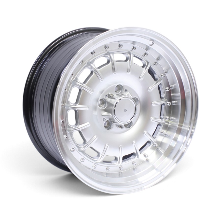M9285 17" M9285 5x112 Silver Polished Lip Alloy Wheels - Image 1